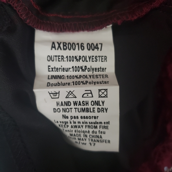 Racer Neck Midi Dress with Crochet Skirt - Picture 9 of 9